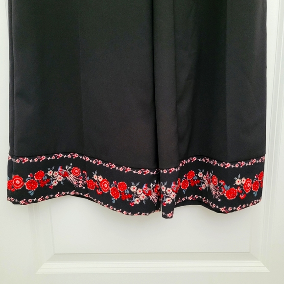 NWT New York & Company High Waist Wide Leg Black Pants with Floral Lining Small - Picture 3 of 12